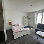 Joli T1 Avec Parking Gratuit Apartment