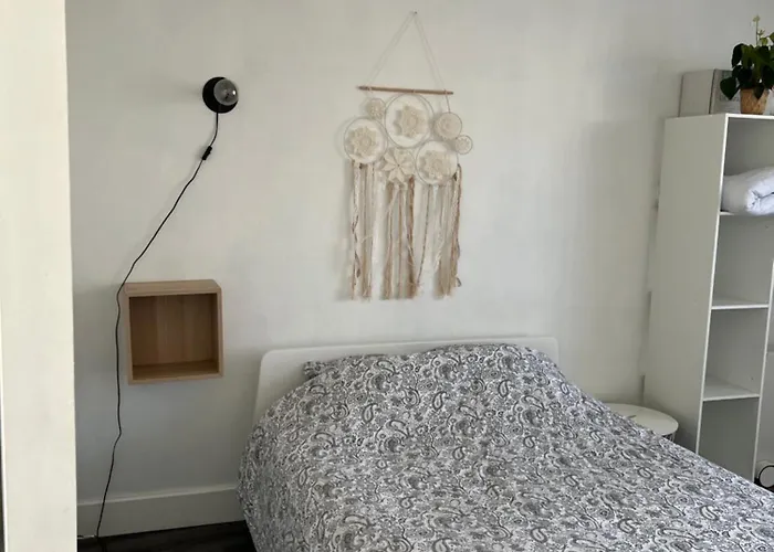 Apartman Joli T1 Avec Parking Gratuit Breszt